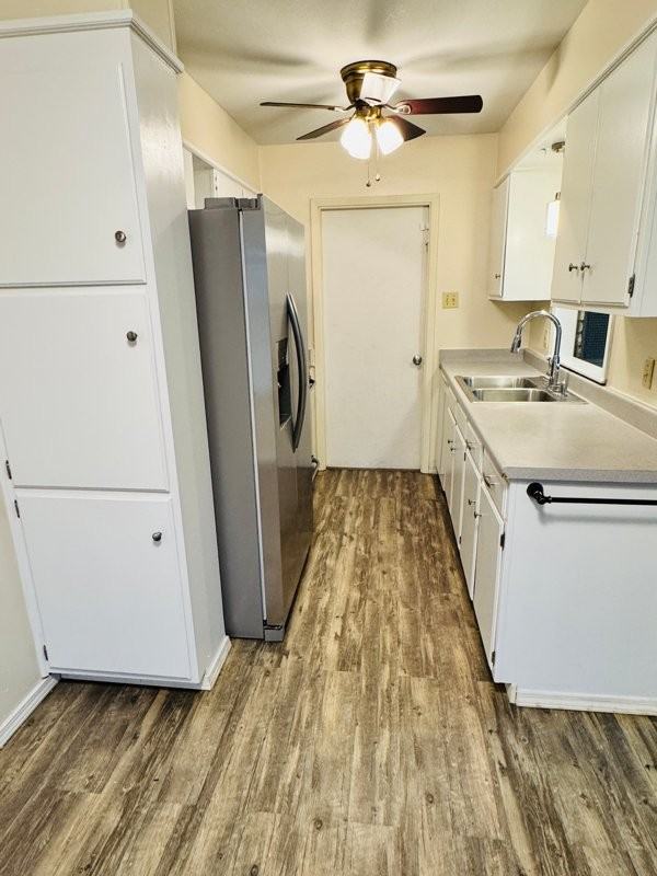 4254 Desert View Dr - Photo 2 of 5