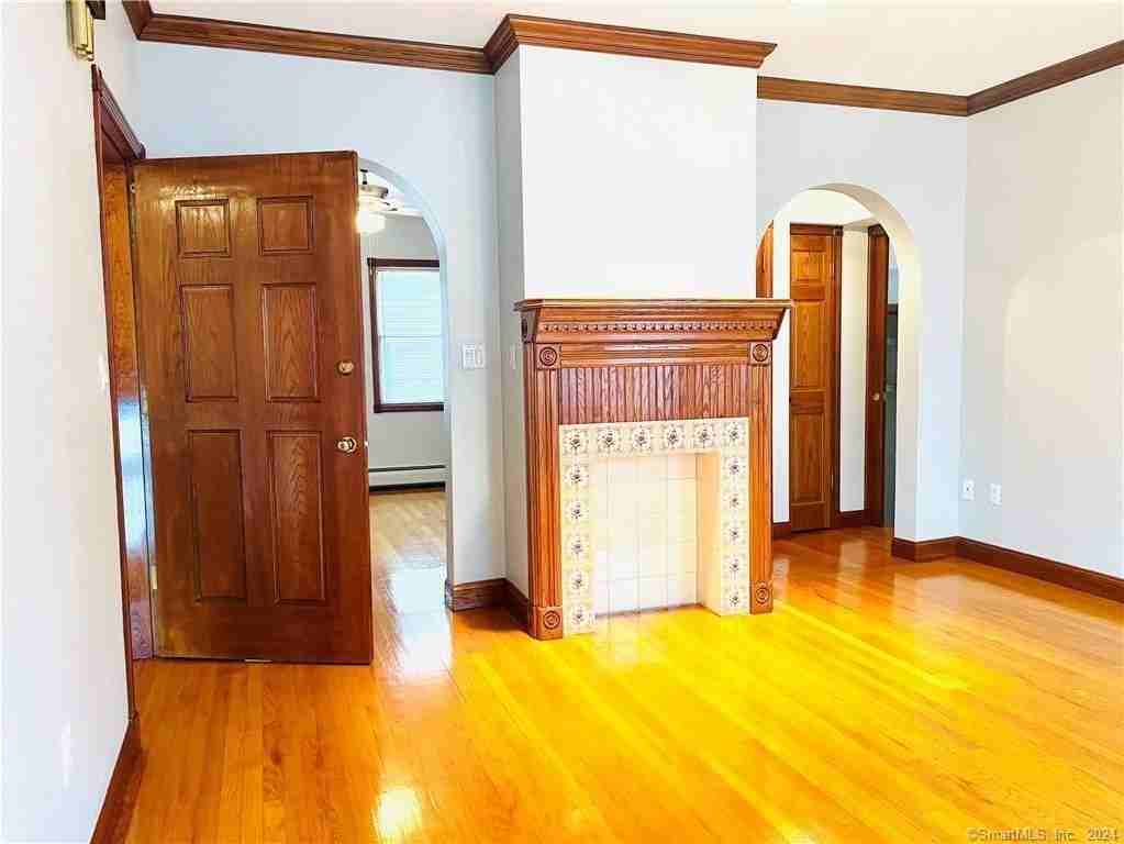 21 Cottage St Unit 3 - Photo 3 of 26