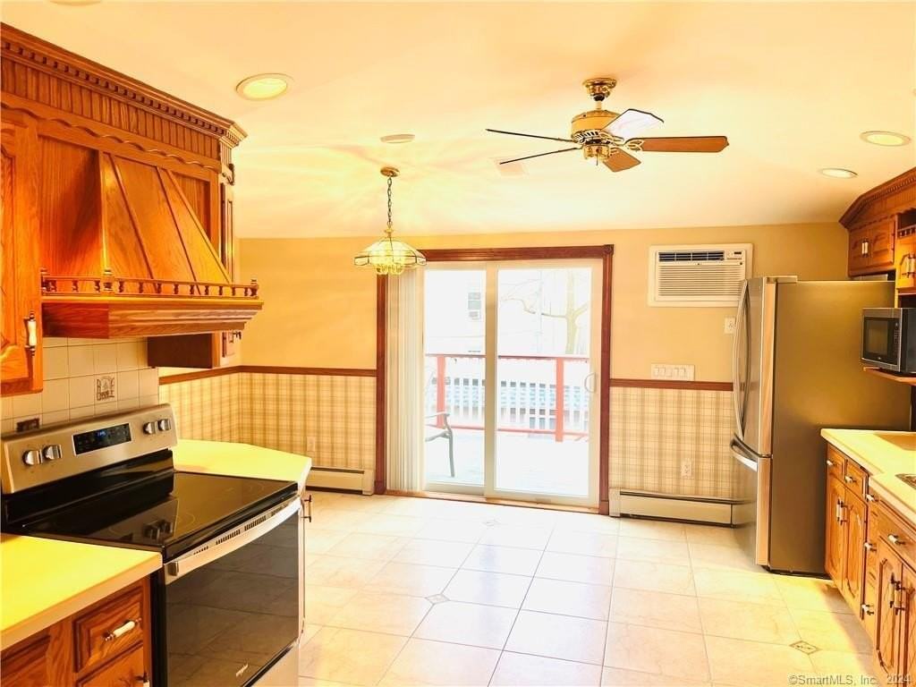 21 Cottage St Unit 3 - Photo 5 of 26