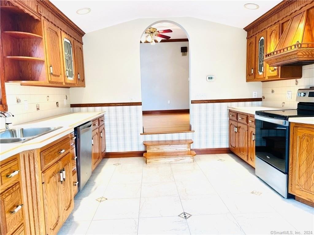 21 Cottage St Unit 3 - Photo 6 of 26