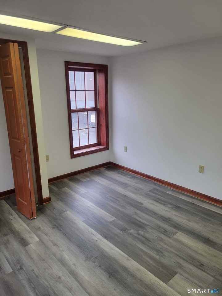 1 Barristers Ct 2nd Fl - Photo 6 of 12