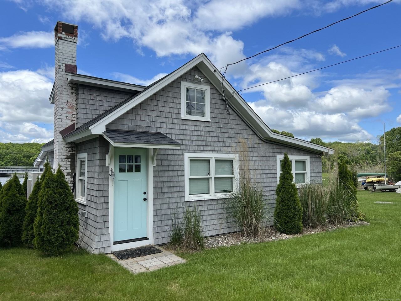 61 Old Black Point Rd - Photo 2 of 27