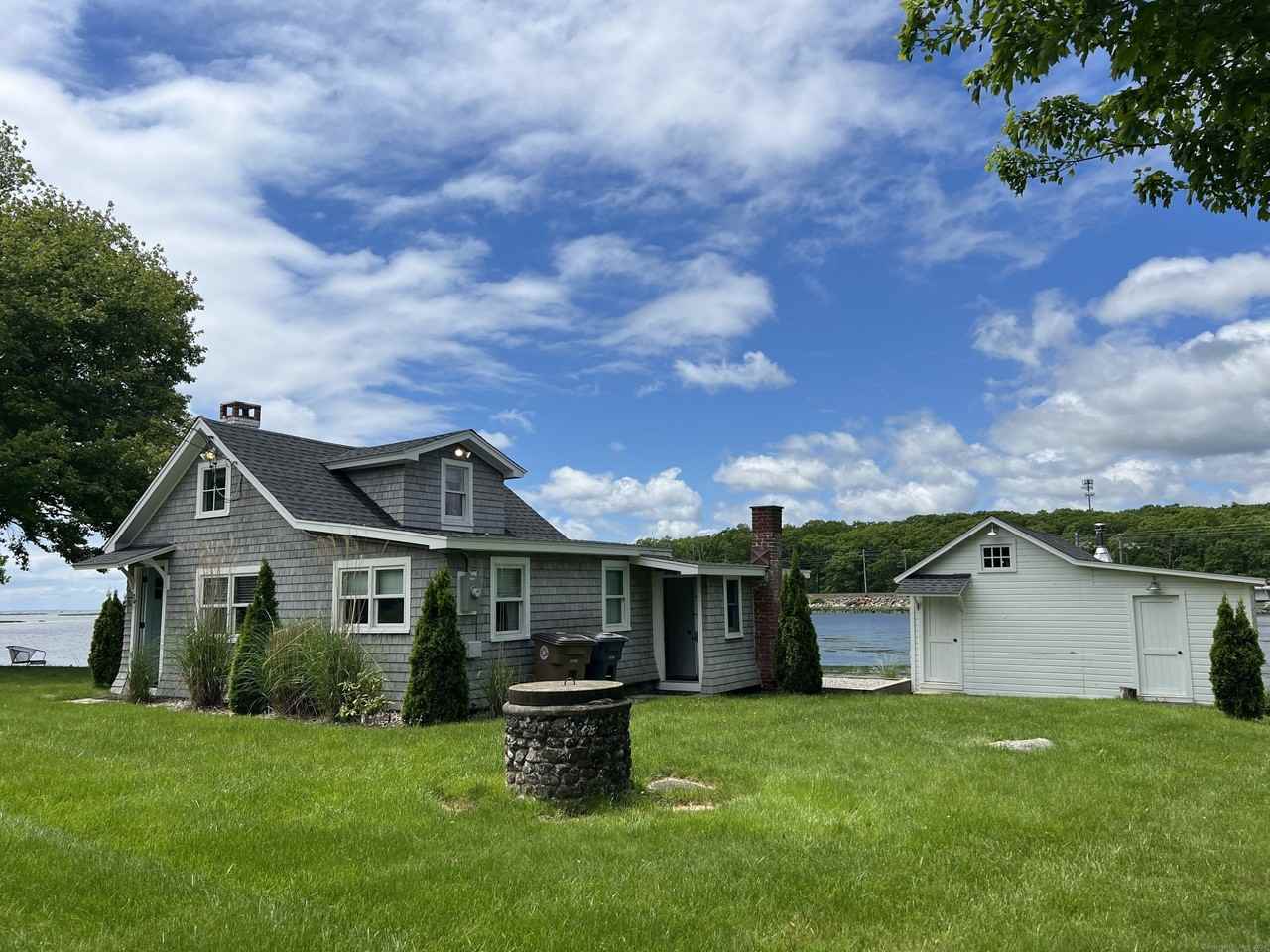 61 Old Black Point Rd - Photo 3 of 27