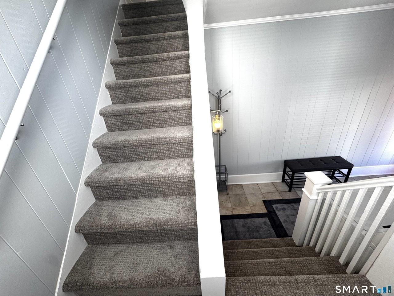 10 Bayview Ave - Photo 4 of 16