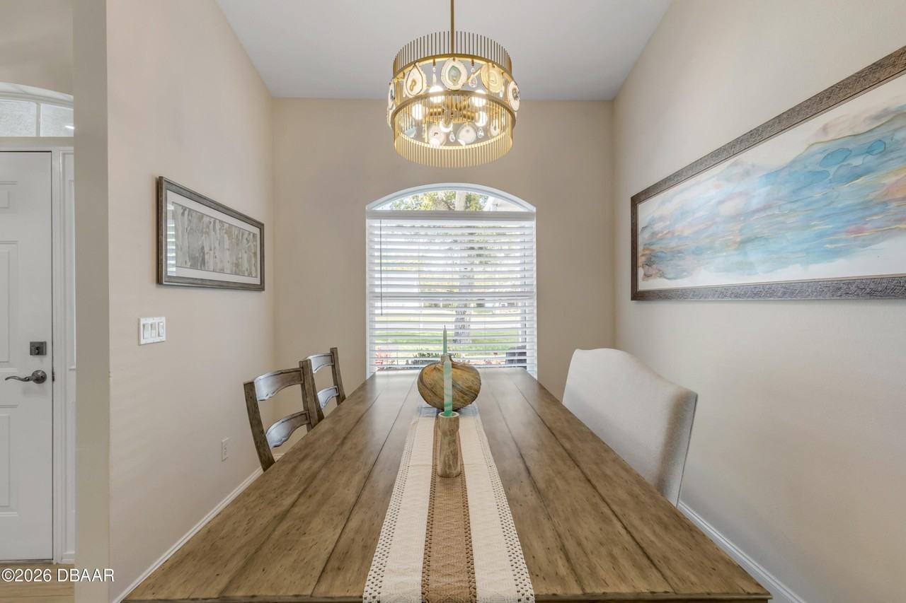 646 S Pine St - Photo 7 of 30