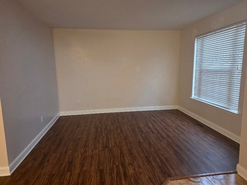 9 Primrose Dr - Photo 2 of 27