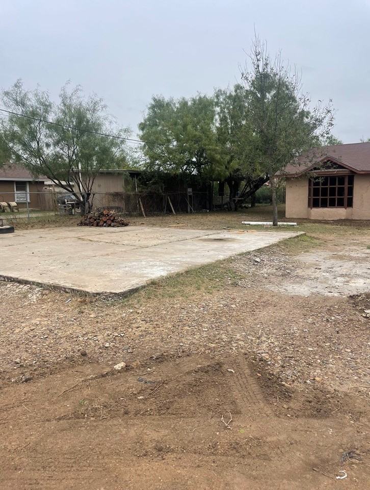 3222 Yucca Loop - Photo 2 of 17