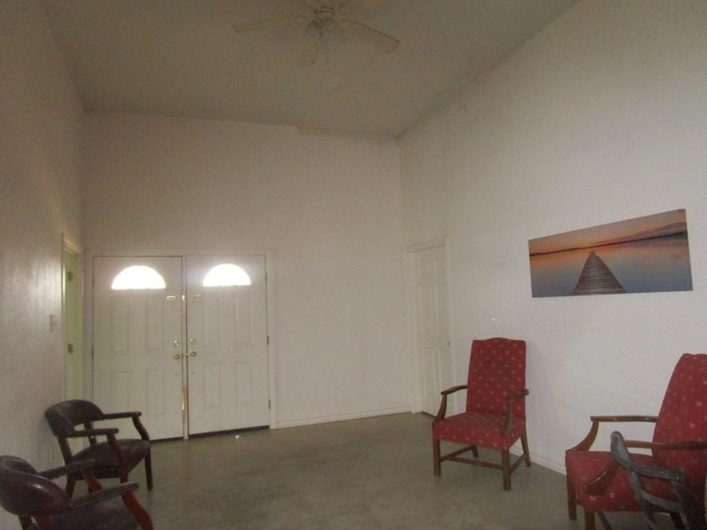 1816 Old Pioneer Rd - Photo 2 of 16