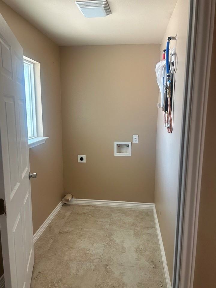 421 Fm 2030 - Photo 4 of 10