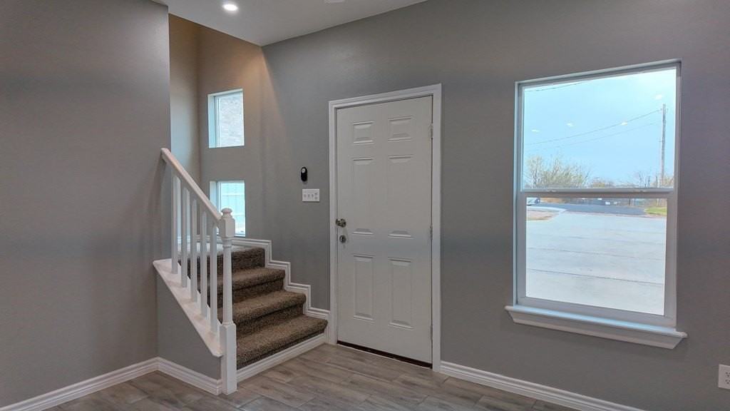 416 J R Rodriguez Cir - Photo 3 of 26