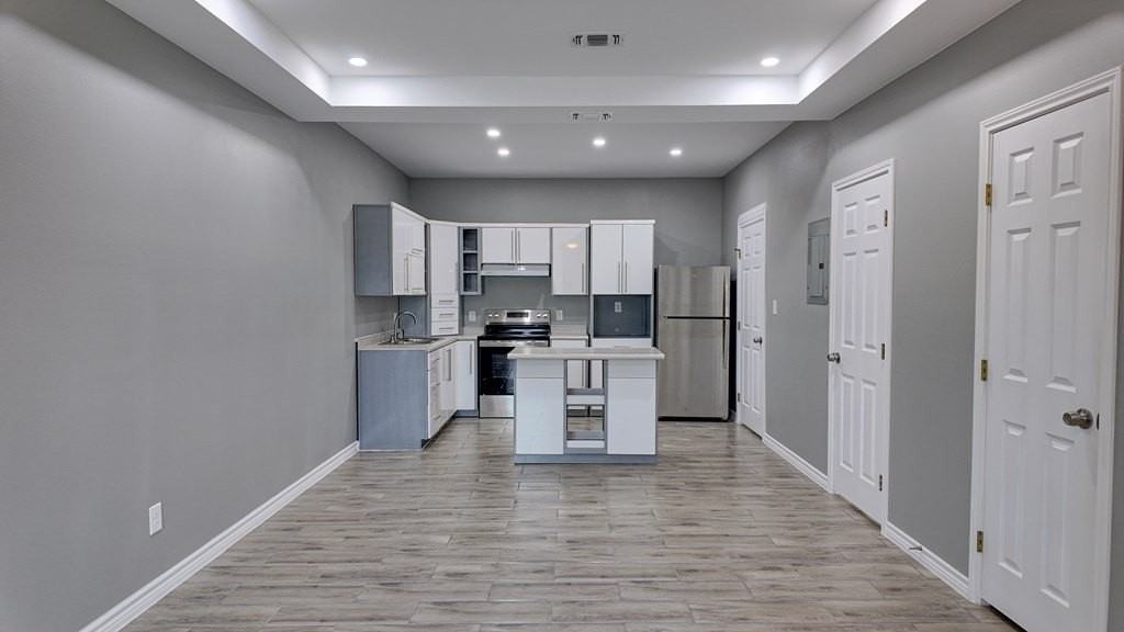 416 J R Rodriguez Cir - Photo 7 of 26