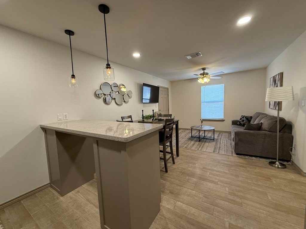 2873 Del Rio Blvd - Photo 4 of 12