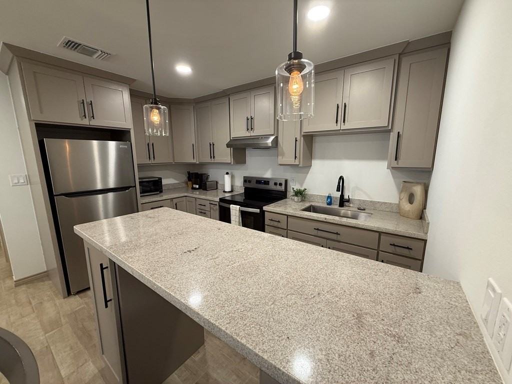 2873 Del Rio Blvd - Photo 5 of 12