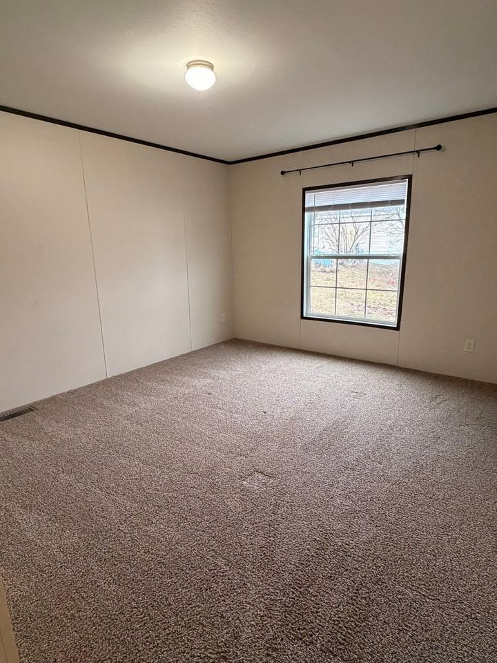 180 Parker Lake Dr #180A - Photo 3 of 8