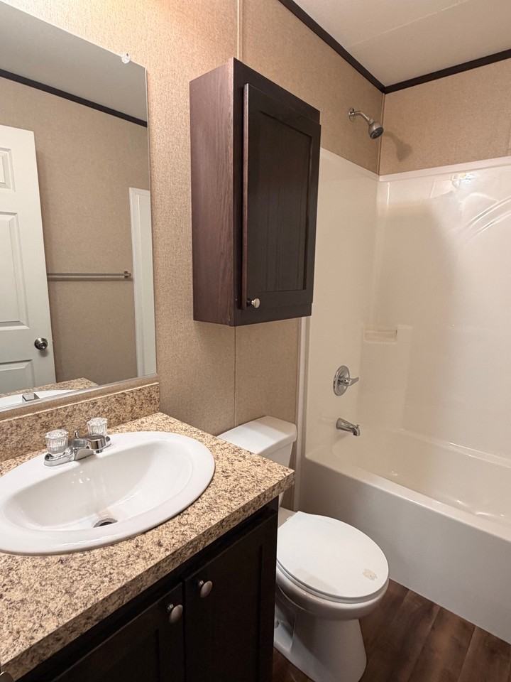 180 Parker Lake Dr #180A - Photo 5 of 8