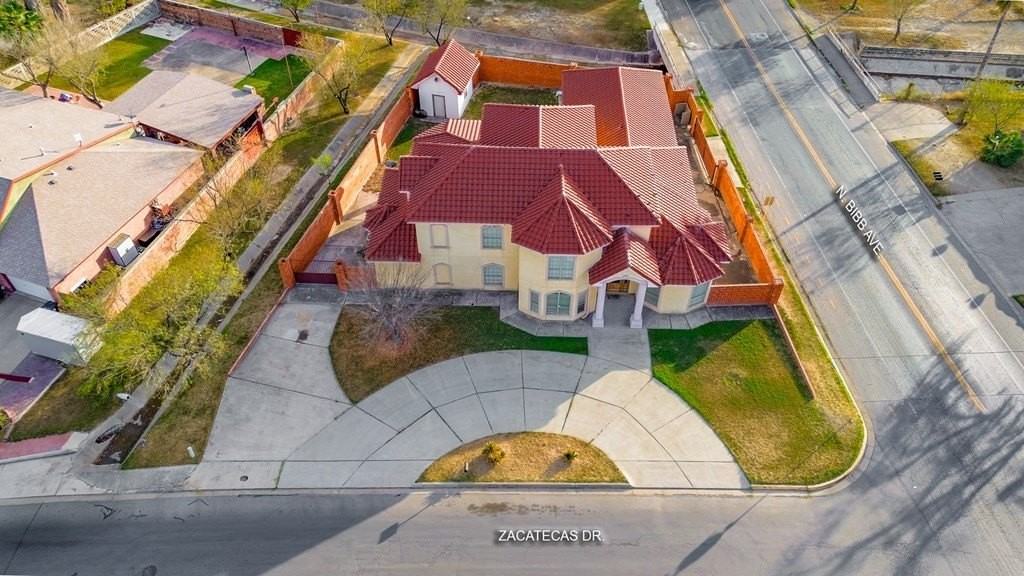2201 Zacatecas Dr - Photo 4 of 50