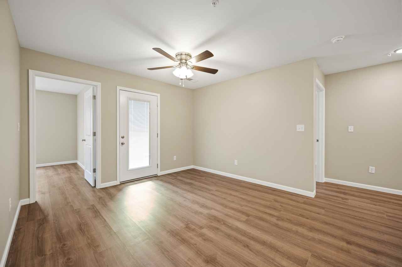 2319 Lantern Ridge Drive - Photo 5 of 44