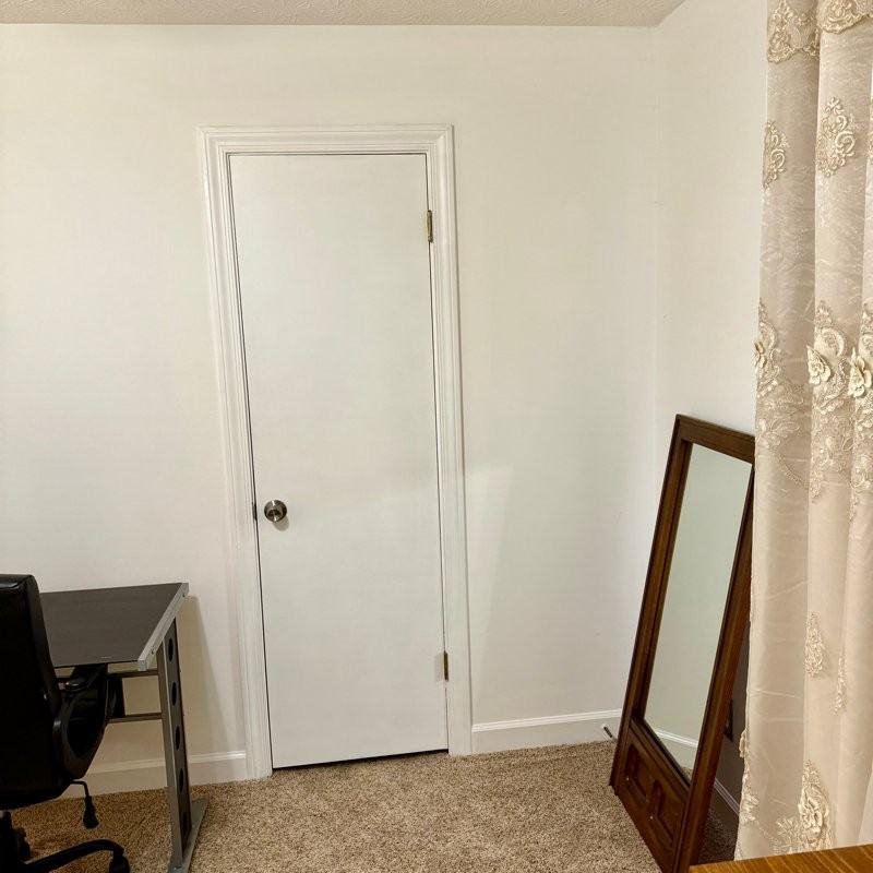 4401 Yorkshire Ct - Photo 3 of 8