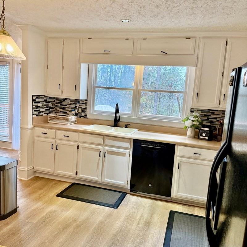 4401 Yorkshire Ct - Photo 6 of 8