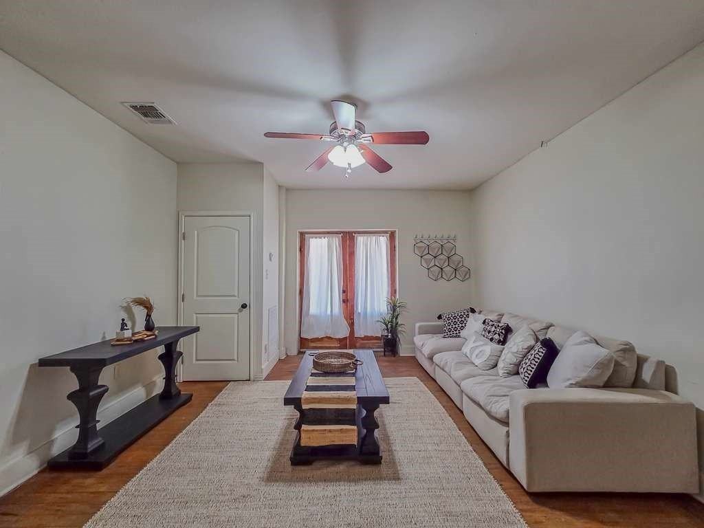432 Washington St - Photo 5 of 31