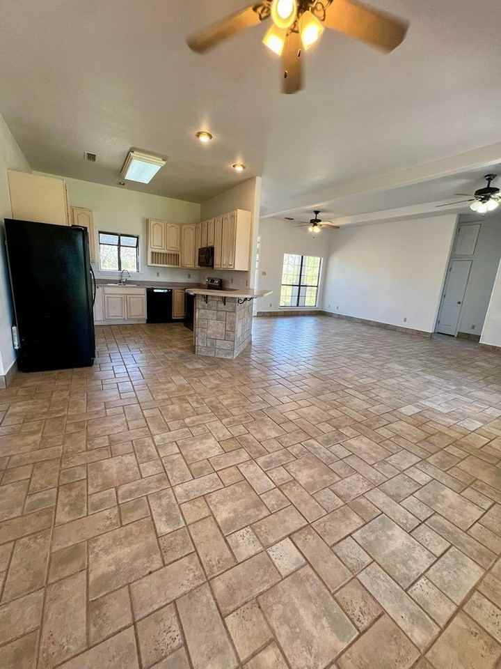 468 Weyrich Farms Rd - Photo 3 of 19