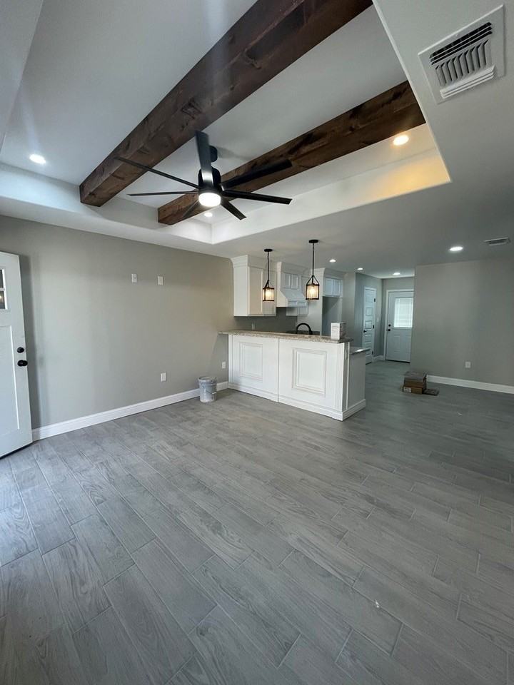 3561 Steven Dr - Photo 3 of 9