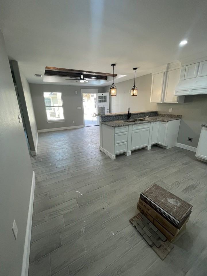 3561 Steven Dr - Photo 4 of 9