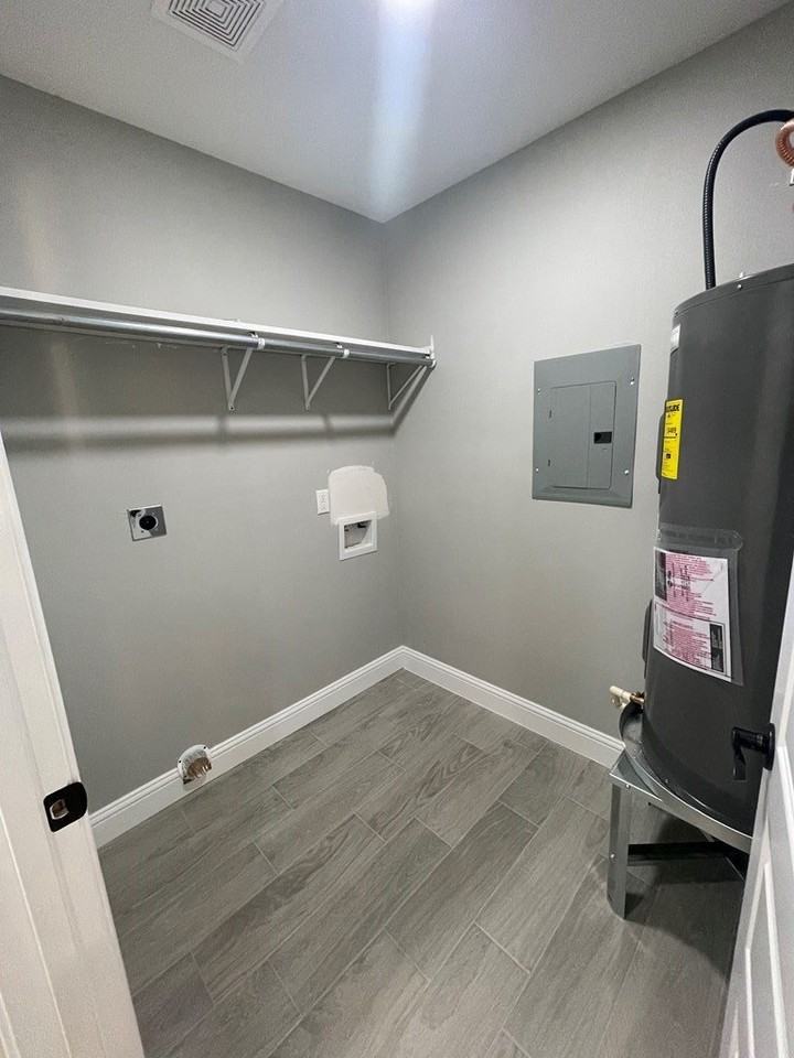 3561 Steven Dr - Photo 5 of 9