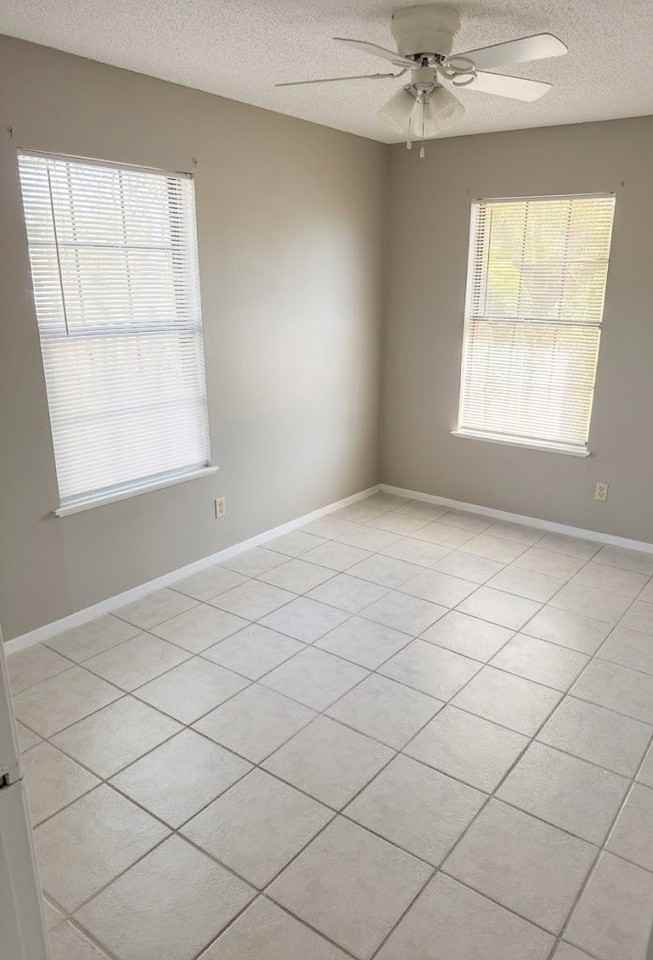 1626 Bowles St - Photo 7 of 13