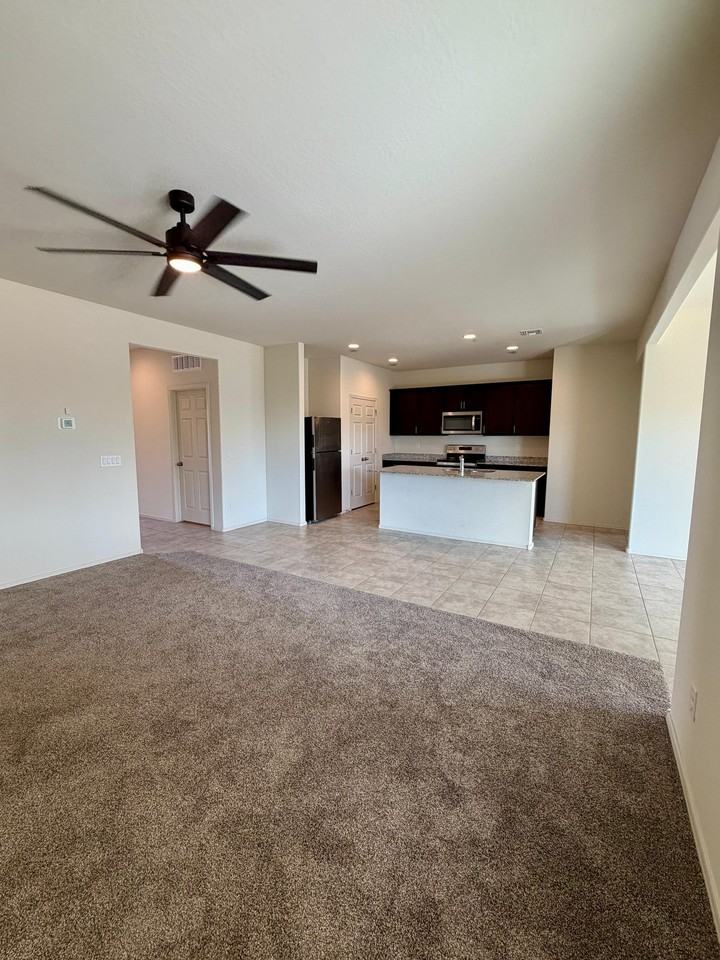 24403 W Ripple Rd - Photo 5 of 18