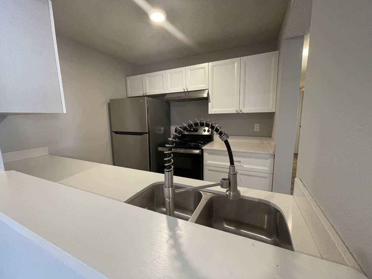 211 Mount Hope Court - Photo 5 of 25