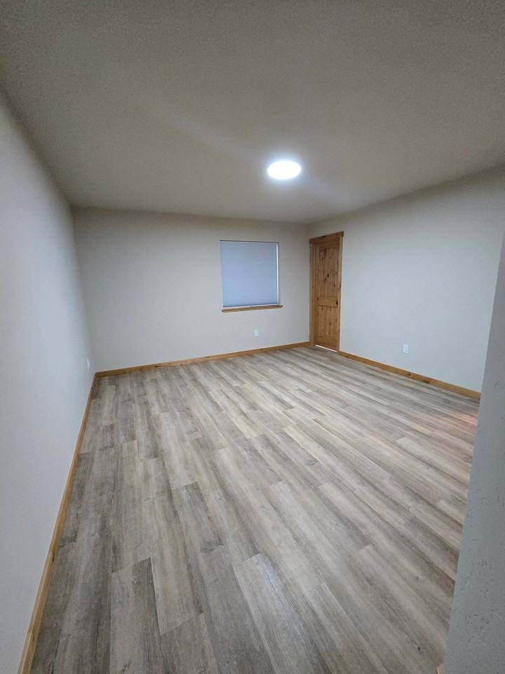 1679 Montana St #B - Photo 2 of 5