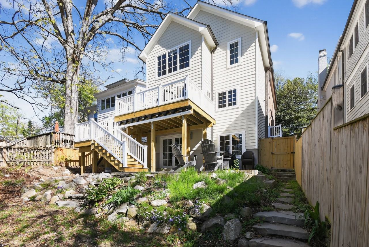 6228 30th St Nw - Photo 2 of 10