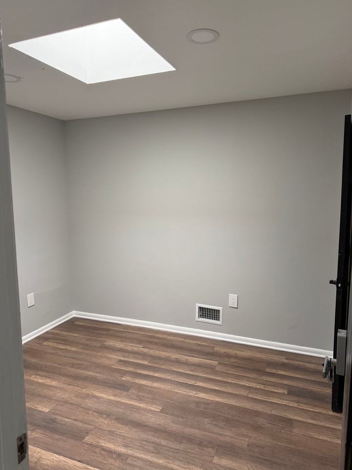 3325 E Monument St - Photo 7 of 13