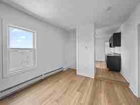 85 #4L - Photo 1 of 1