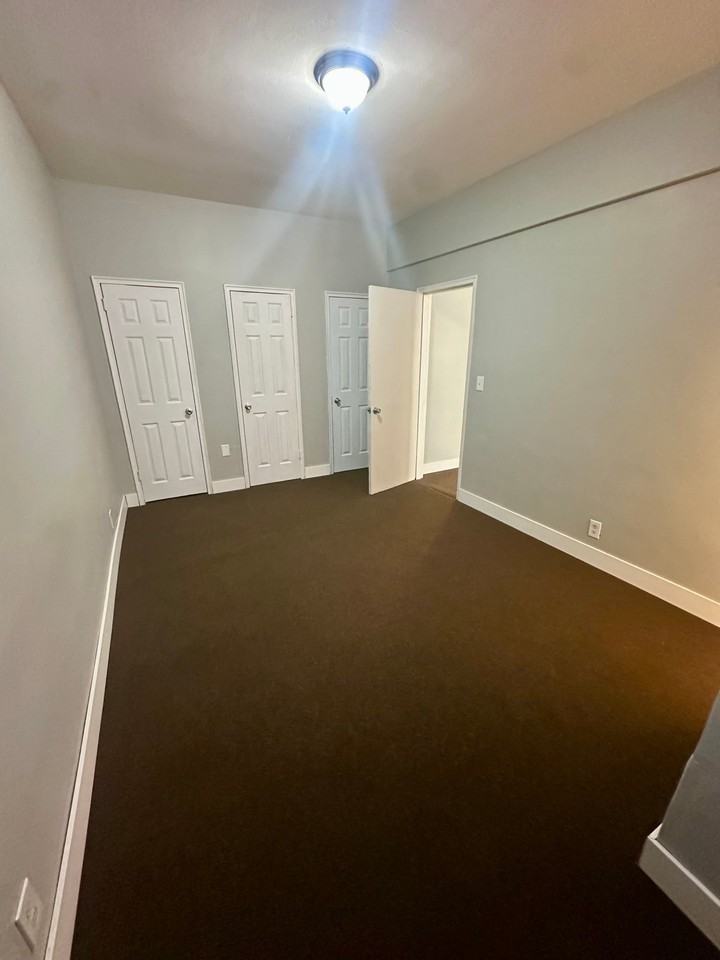 85 Easton Ave #1E - Photo 5 of 9