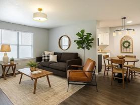 2751 E Ledbetter Dr - Photo 1 of 1