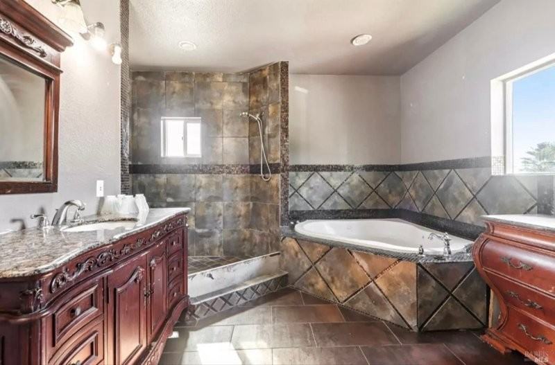 507 Kings Way - Photo 4 of 7