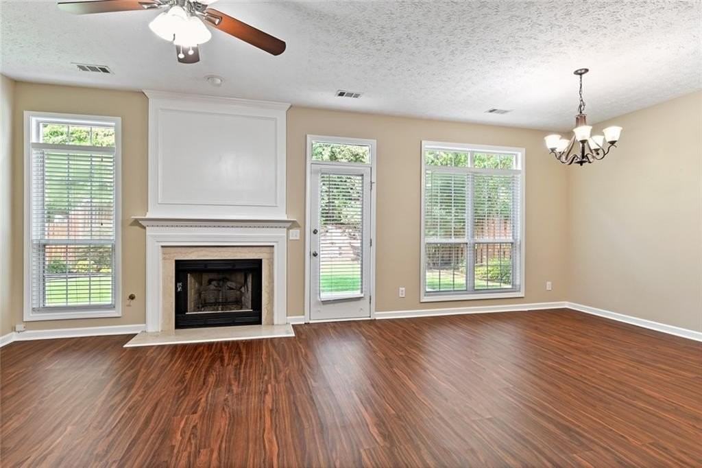 3020 Serenade Ct - Photo 4 of 41