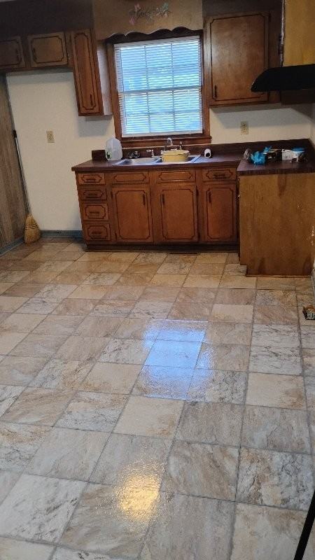 409 Hemingway St - Photo 2 of 9