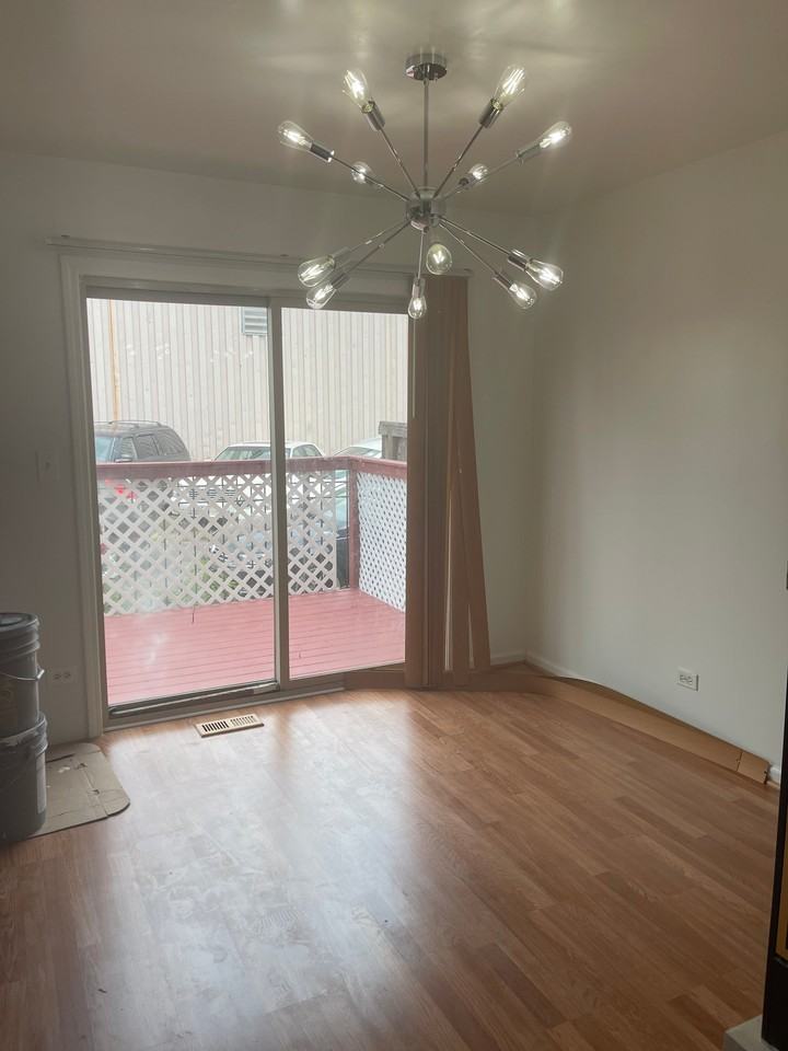 2312 N Nagle Ave - Photo 5 of 27