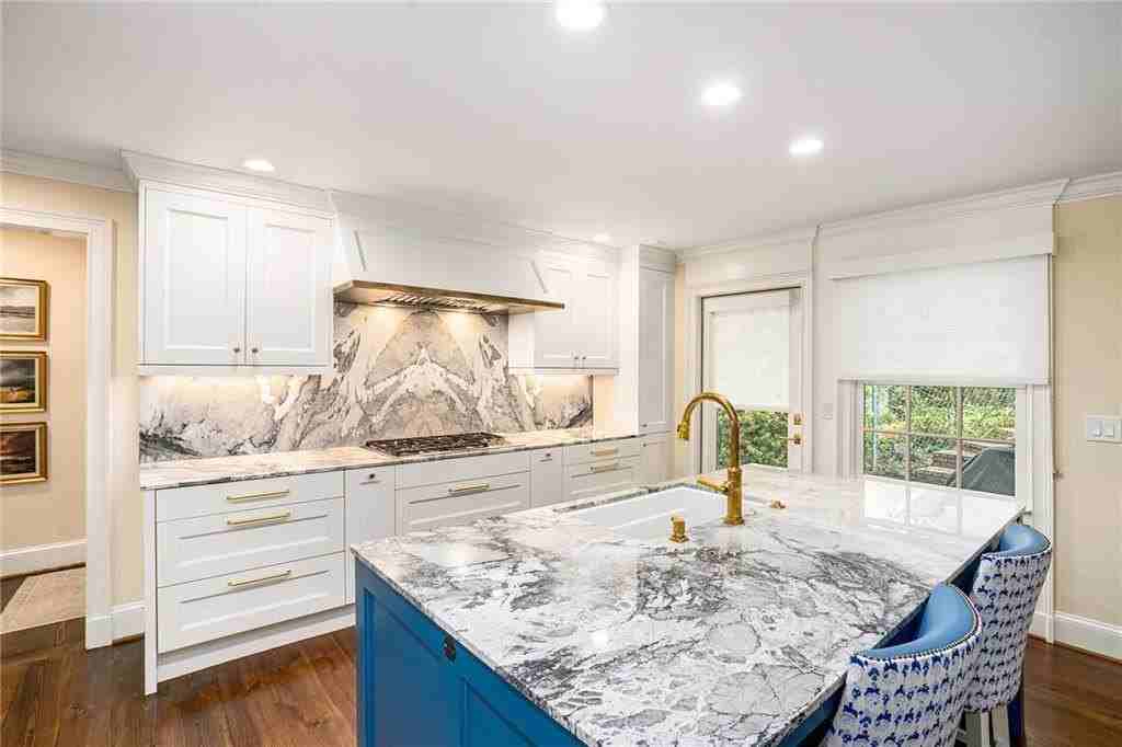 575 Peachtree Battle Ave Nw - Photo 6 of 26