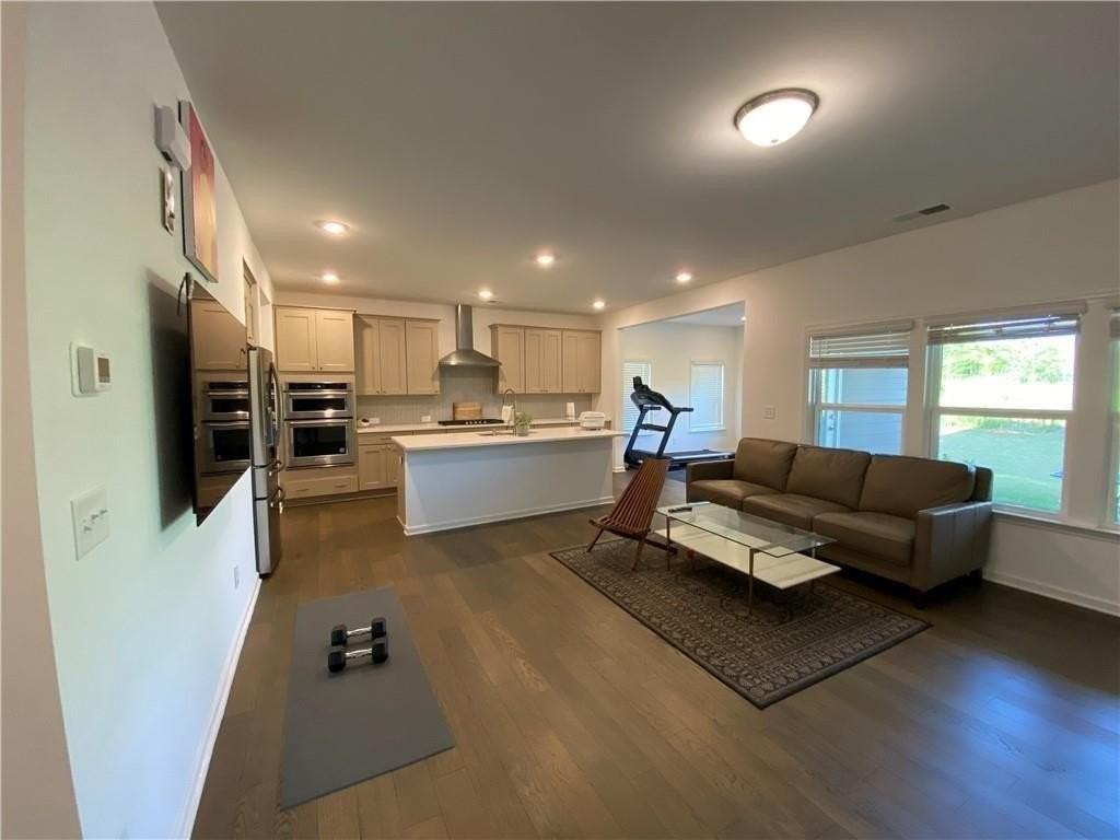 5580 Bergeson Way - Photo 3 of 15