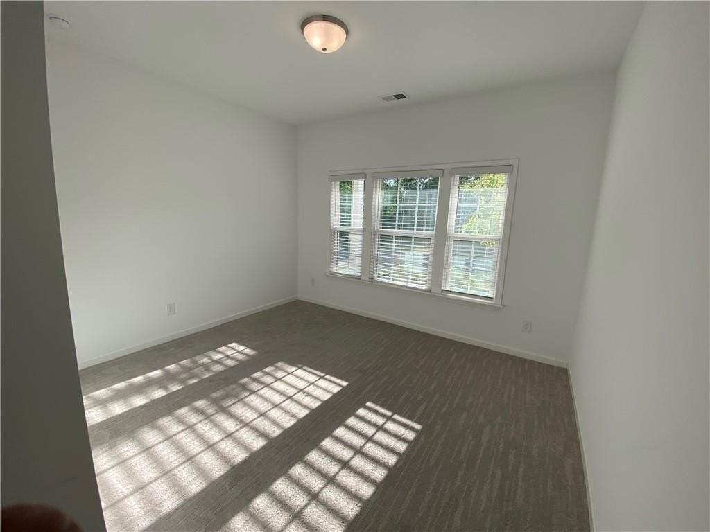 5580 Bergeson Way - Photo 7 of 15