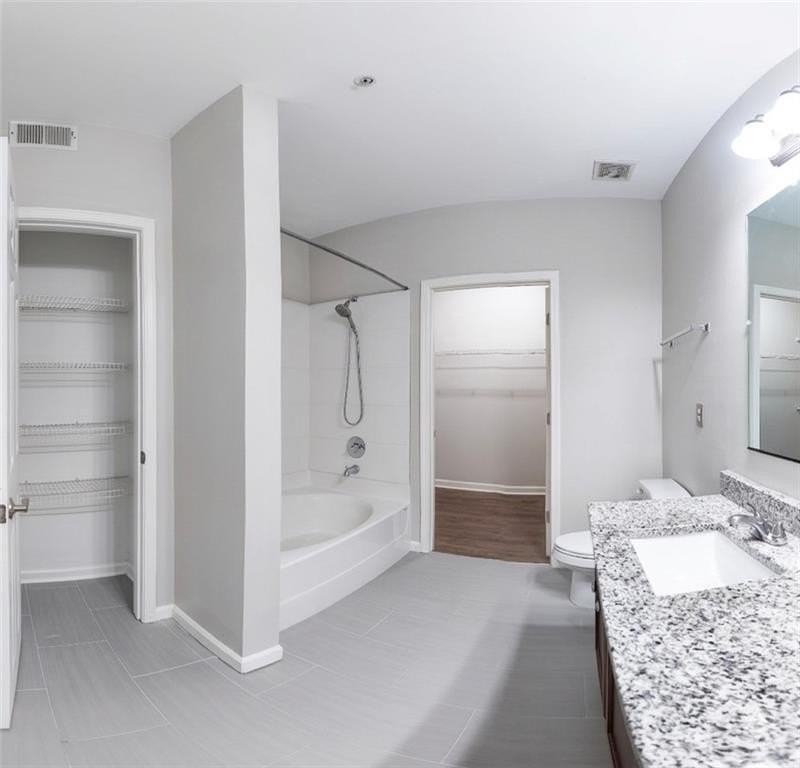 2700 Pine Tree Rd Ne #1112 - Photo 4 of 15