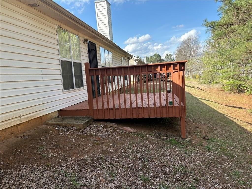 5975 Hillvale Trl - Photo 2 of 10