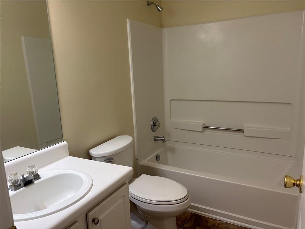 5975 Hillvale Trl - Photo 7 of 10