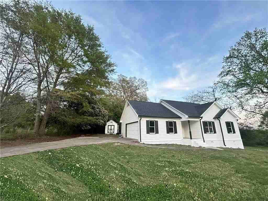 3590 Chamblee Gap Rd - Photo 2 of 44