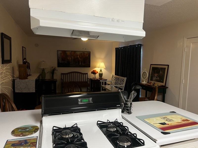 3 S County Center Dr - Photo 2 of 11