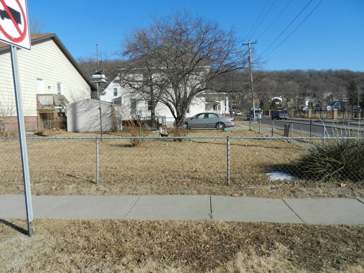 328 9th Avenue - Photo 5 of 25